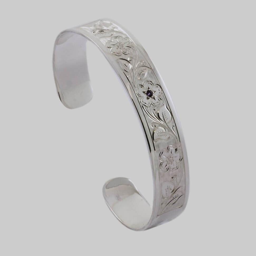 Engraved on sale silver jewellery