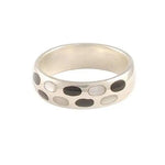 sterling silver mother of pearl onyx band ring