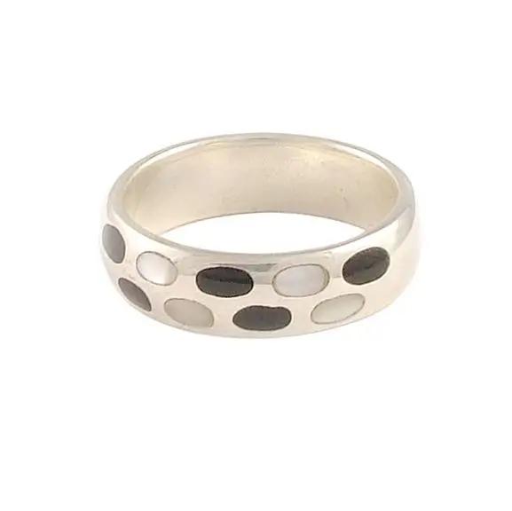 sterling silver mother of pearl onyx band ring
